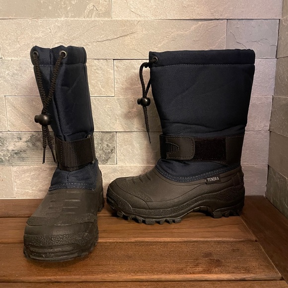 Winter waterproof boots - Picture 1 of 3